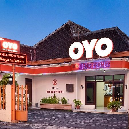 Oyo 348 Hotel Dieng Permai Yogyakarta Exteriér fotografie